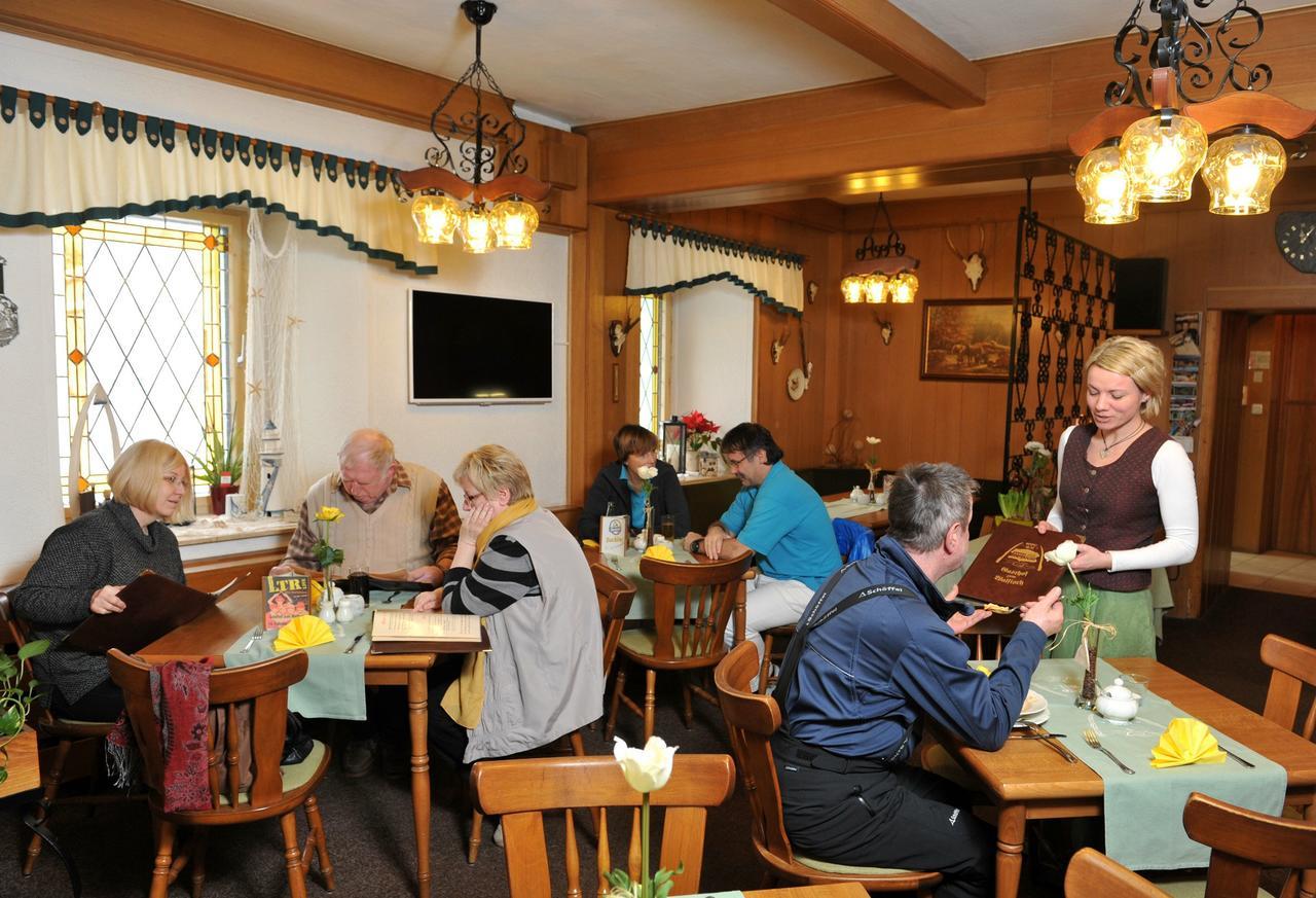 Hotel Gasthof Zum Walfisch Klingenthal Exterior photo